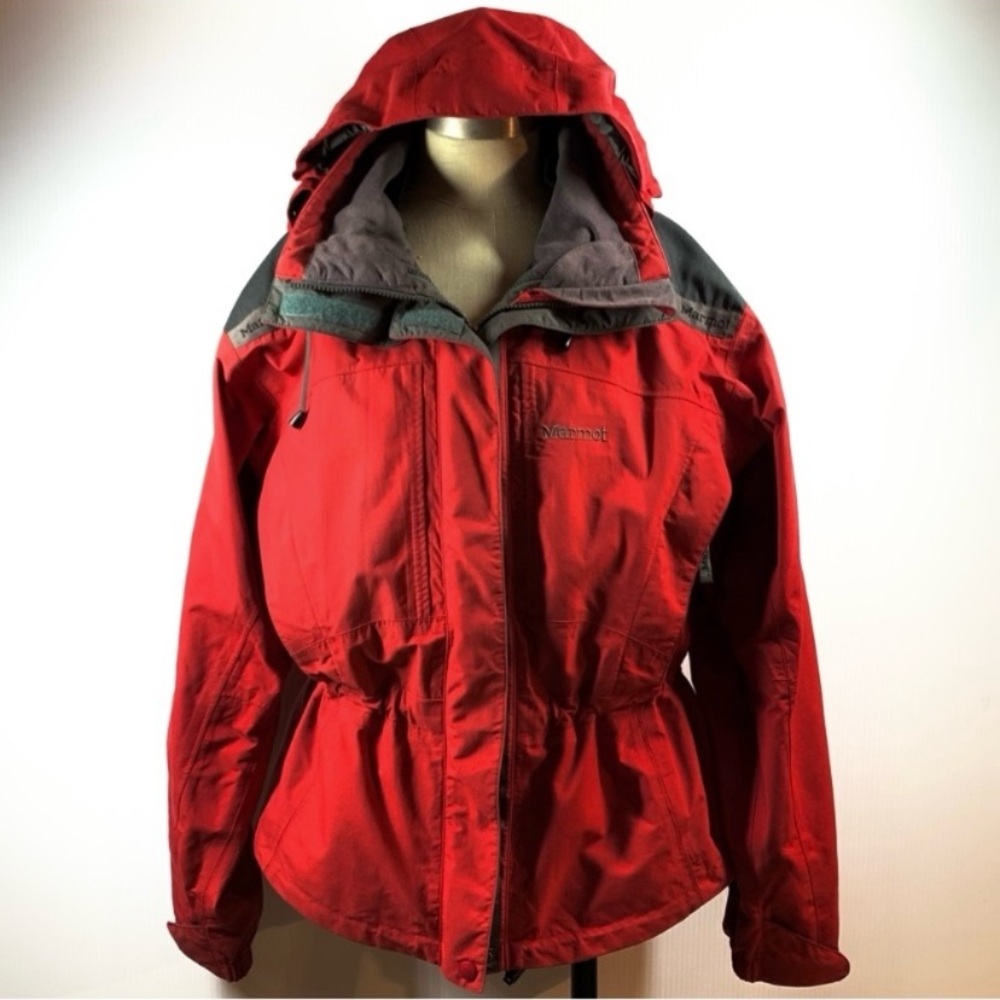 Red Marmot Ski and snow Woman’s Jacket size L